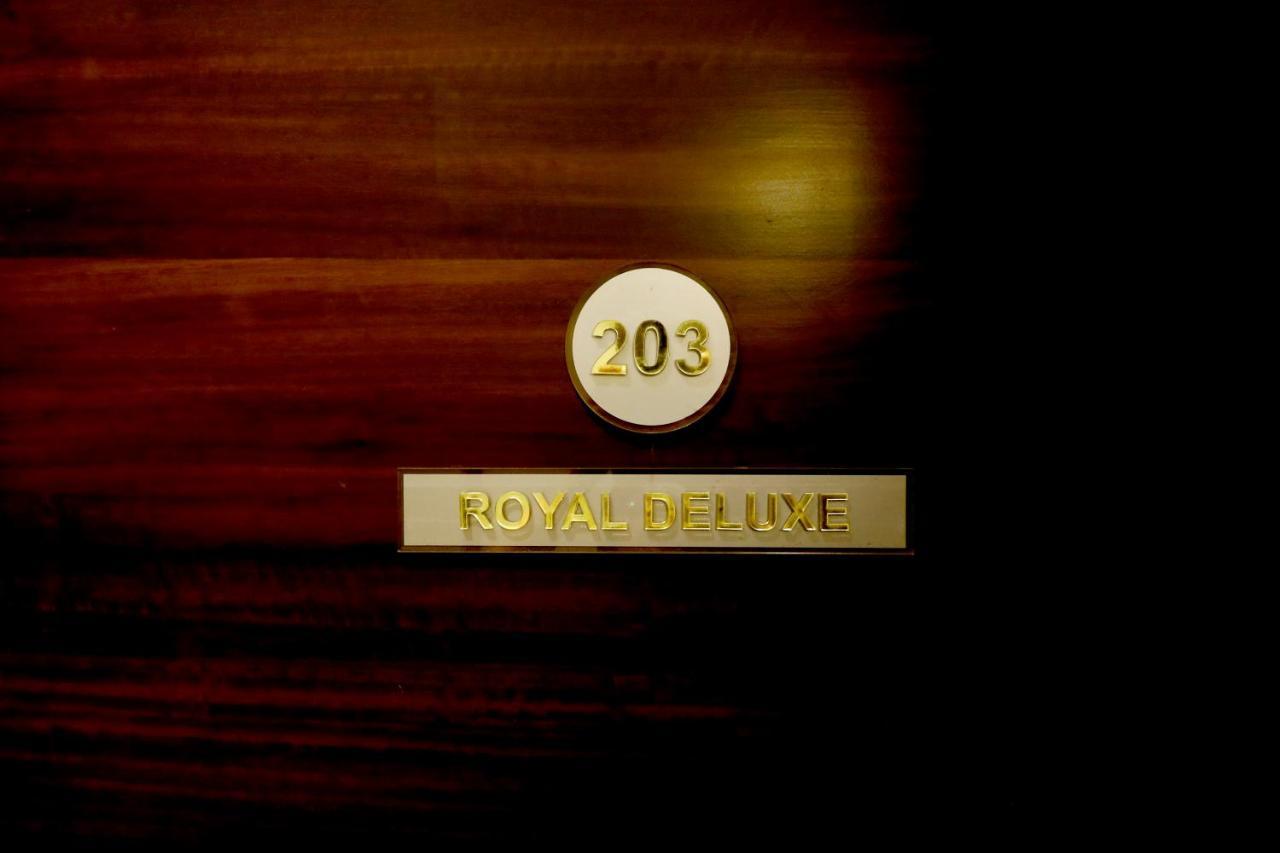 Hotel The Royal Inn Baramati Buitenkant foto